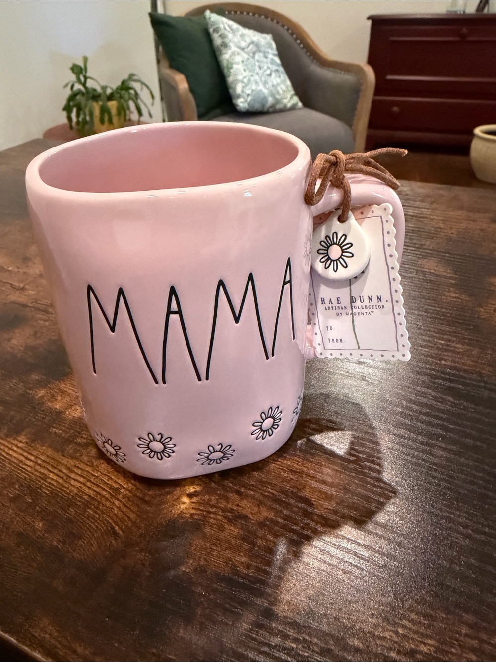 Rae Dunn MAMA pink 20 oz mug